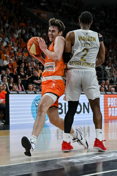 微膝盖不适 微膝盖不适