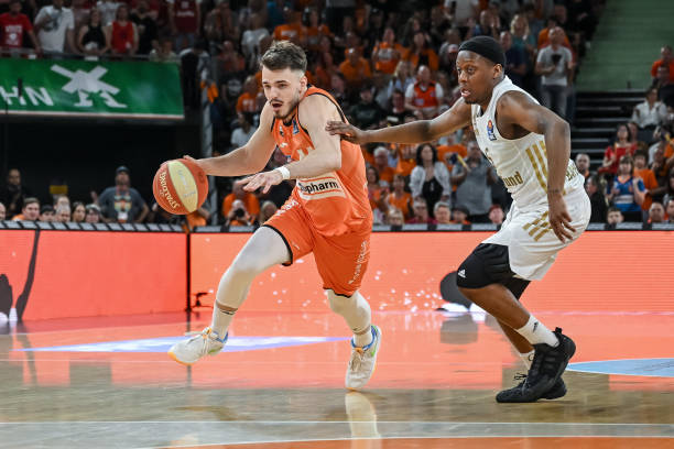 海港队的成 海港队的成