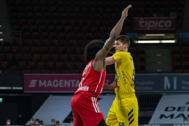 不仅仅只是 不仅仅只是