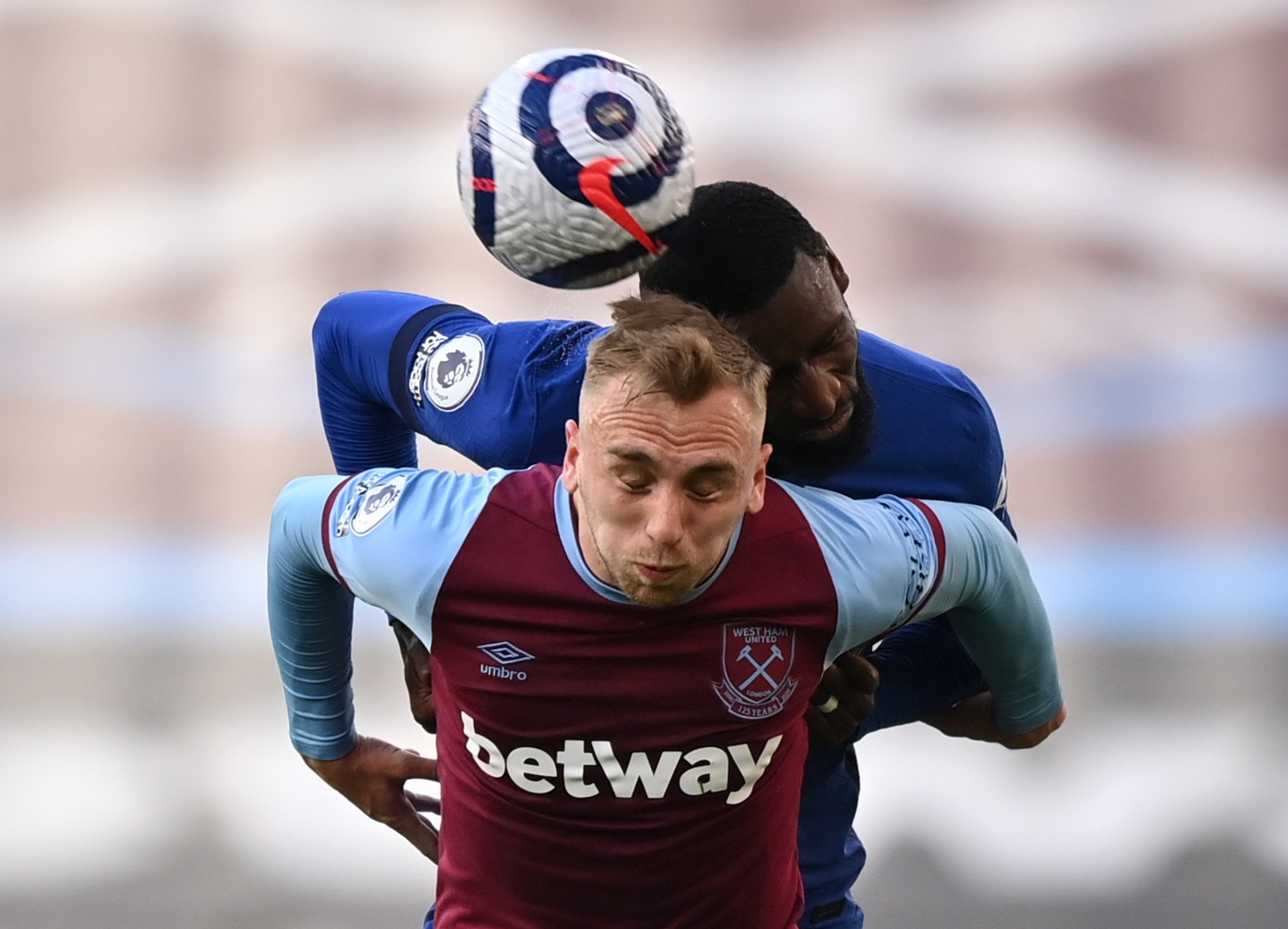 宫鲁鸣强调 宫鲁鸣强调