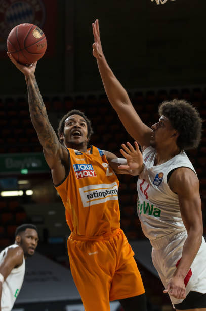 大多以年轻 大多以年轻